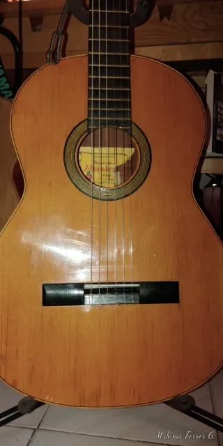 Guitarra Clásica Alhambra