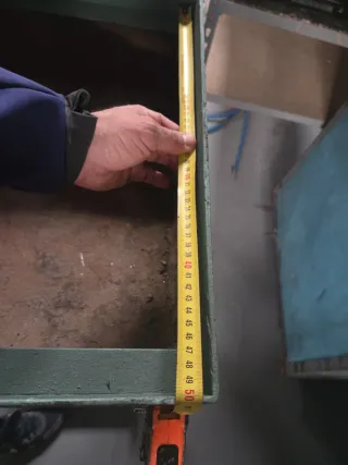 Parrilla artesanal metálica y de madera