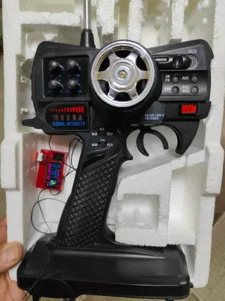 Emisora radio control FS pistola