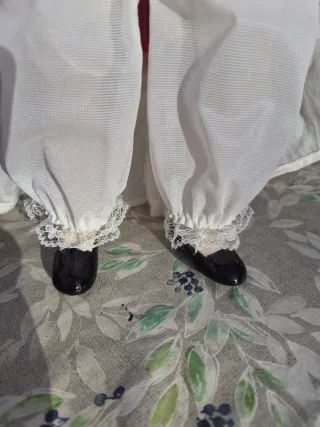 Muñeca de porcelana vintage