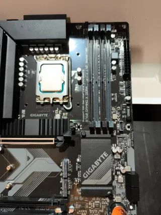 Placa Base Gigabyte Z790 GAMING X DDR4