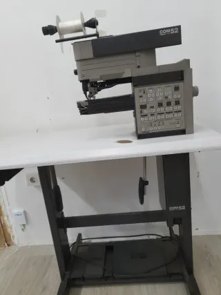 Máquina de doblar Comelz Italia COM52