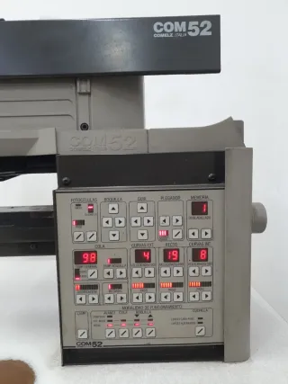 Máquina de doblar Comelz Italia COM52