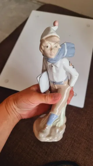 Figura Vintage Vendedor de Periódicos Porcelana