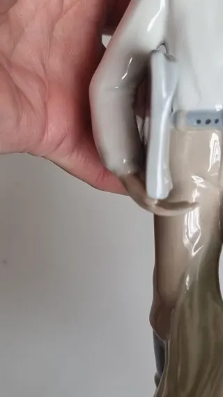 Figura Vintage Vendedor de Periódicos Porcelana
