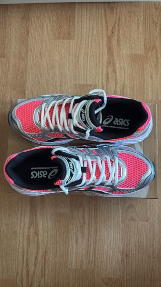 Asics Gel Kayano 14 rosas y plateadas