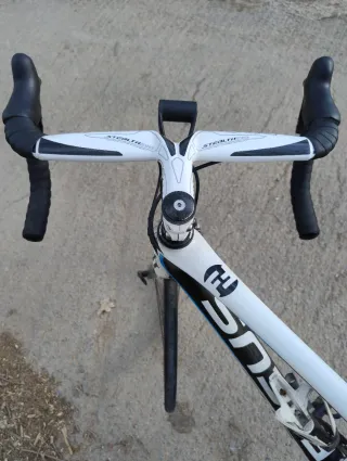 Bicicleta de Carretera Focus Izalco 3T 2K16 Climb