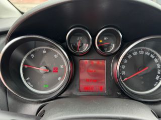 644114491 Opel Astra 2011 190.000KM