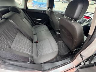 644114491 Opel Astra 2011 190.000KM
