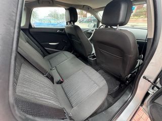 644114491 Opel Astra 2011 190.000KM