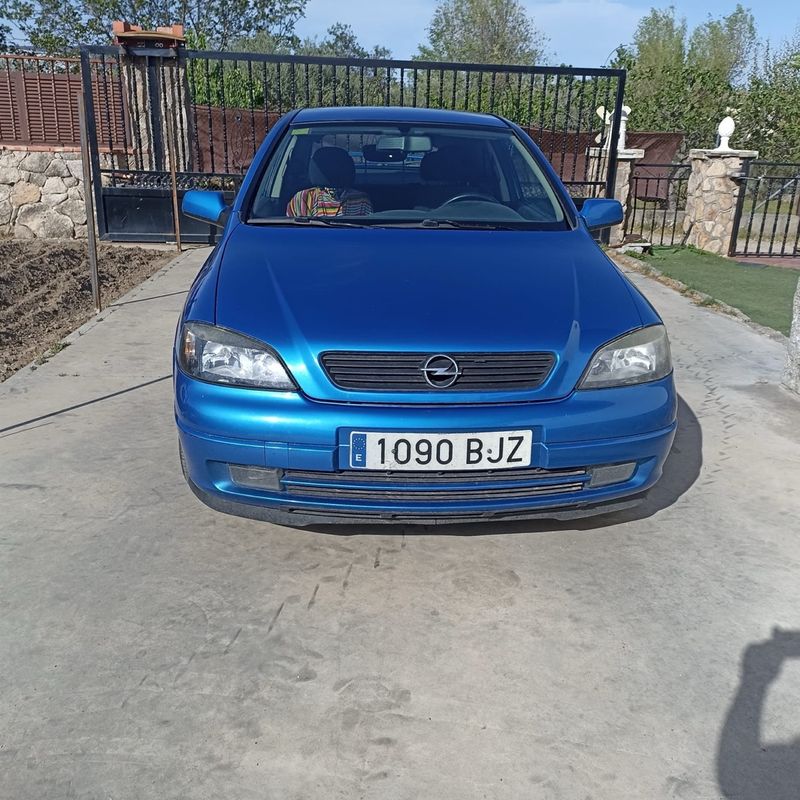 Opel Astra 2001 - foto 1