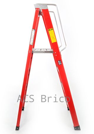 Escalera Fibra Tijera 2x4 - 1,14 Metros - 10400 - Mader