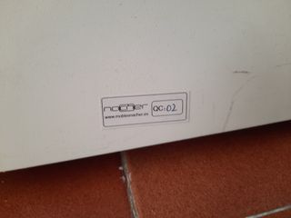 Espejo en panel cuadrículas irregulares