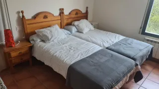 Dormitorio con 2 Camas 90cm, Somier Lamas