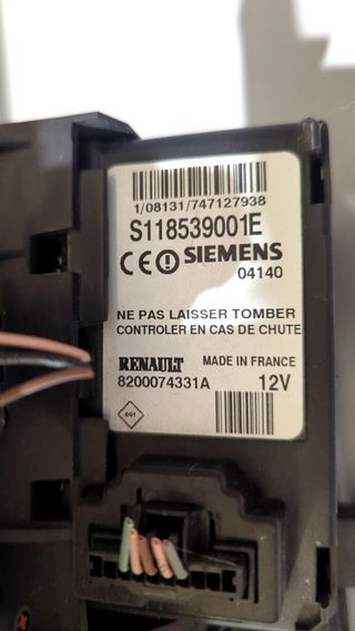 EMBELLECEDOR Renault Megane II Berlina 3P (10.2002->)