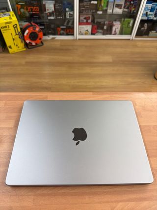 MacBook Pro M1 Pro 2021 16GB RAM 500GB SSD