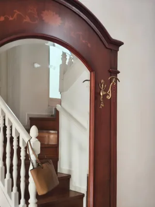 Recibidor de madera maciza