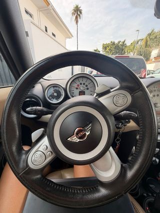 MINI Cabrio 2010