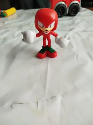 Muñeco Knuckles Sonic Burger King