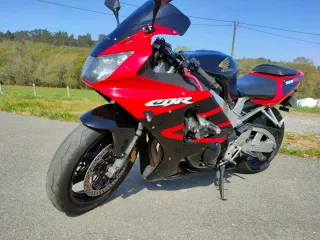 Honda CBR 929 RR Roja Negra