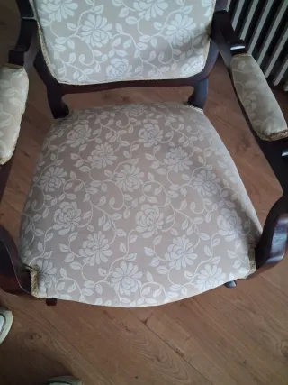 Pareja Sillones Isabelinos Tapizados