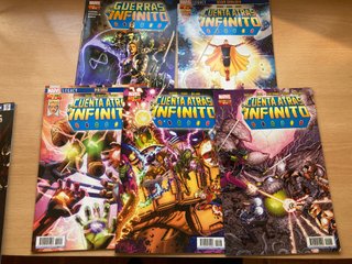 Lote 8 comics: Guardianes de la Galaxia e Infinito