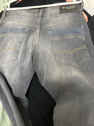 Pantalón Guess Original Gris Desgastado