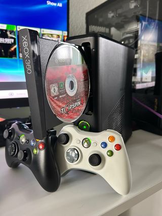 XBOX 360 480GB SSD + 2 Mandos