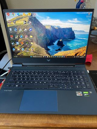 HP Victus 16 Gaming / Ryzen 5 / 16GB RAM
