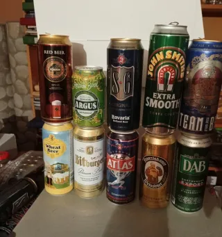 10 lattine vuote di birra da collezione