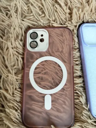 Custodie per iPhone 12 (varie versioni)