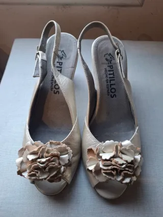 Zapatos Pitillos Dorados/Plateados Talla 38