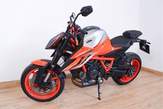 KTM 1290 Super Duke R 2022