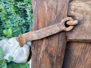 Portón antiguo madera rústica