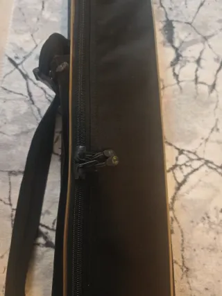 Funda Daiwa par cañas surfcasting