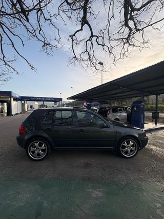 Volkswagen Golf 2002