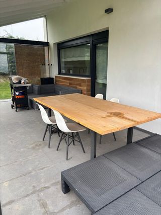 Tavolo da giardino in legno e metallo