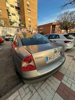 Volkswagen Passat 2003