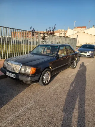 Mercedes-Benz Classe E (214) 1991
