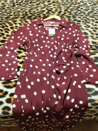 Vestido burdeos topos drapeado talla M (40)