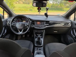 Opel Astra 2016