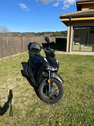 Honda SH 125 Sport 2024 Negra