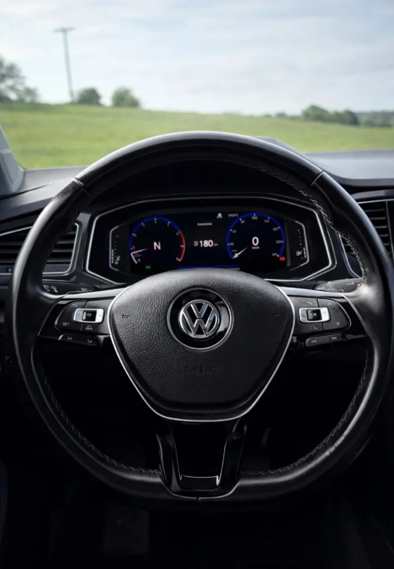 Volkswagen T-Roc 2018, foto 14