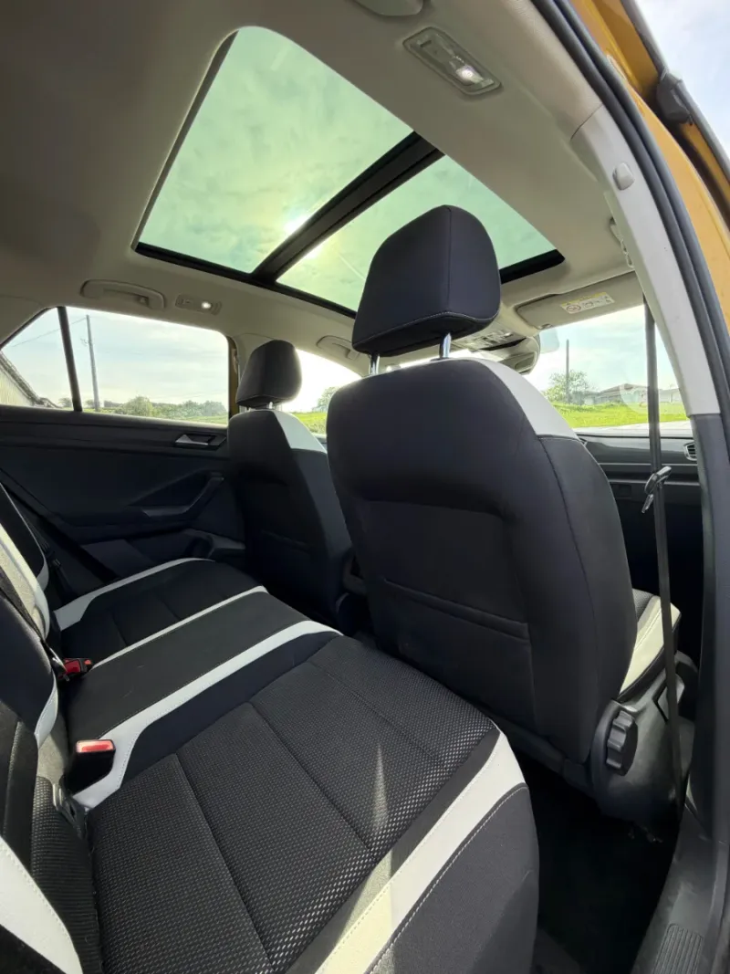 Volkswagen T-Roc 2018, foto 17