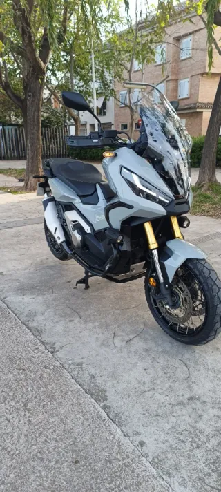 Honda X-ADV 750 10/2021 - 7950km