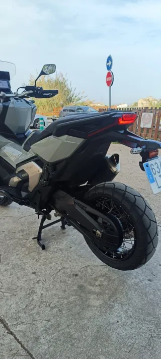 Honda X-ADV 750 10/2021 - 7950km