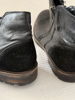 Botines negros con cremallera