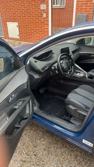 Peugeot 3008 Hybrid ALLURE