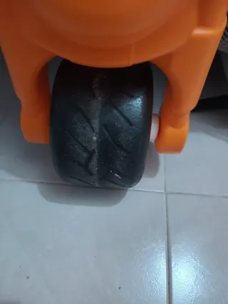 Moto correpasillos Bluey como nuevo