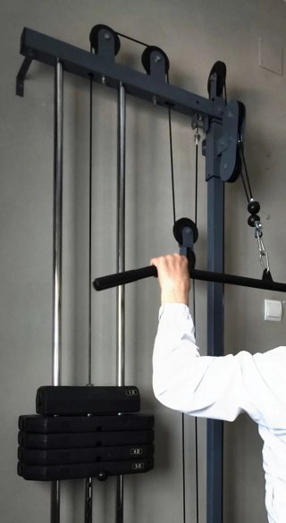Máquina de musculación con poleas